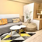 Cozy Apartment Near City Center